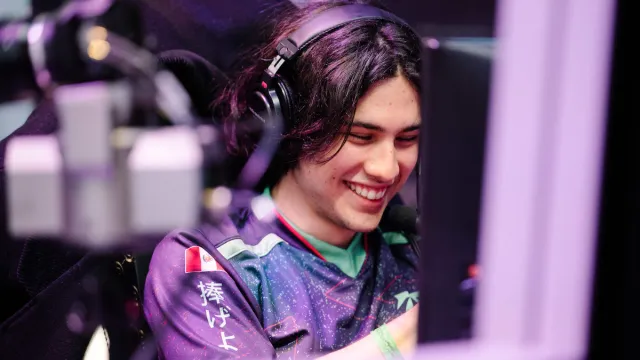 Timado en compétition pour TSM dans Dota 2.