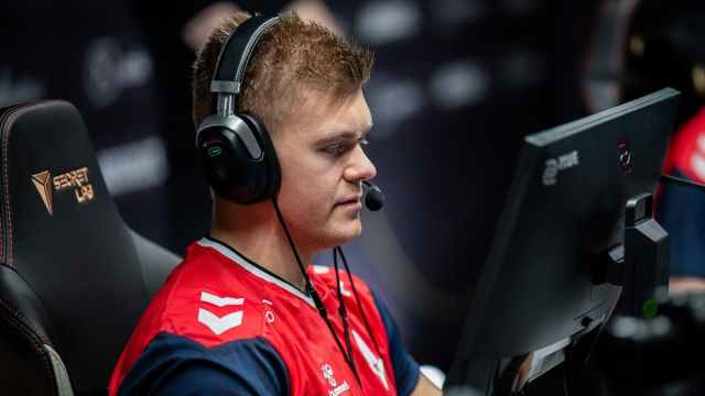 Le joueur de CS:GO blameF jouant au BLAST Paris Major Europe RMR pour AstralisBlameF passe d'une ancienne dynastie à une autre.