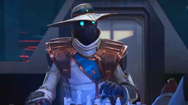 Cypher dans une cinématique de VALORANT sur un ordinateur.