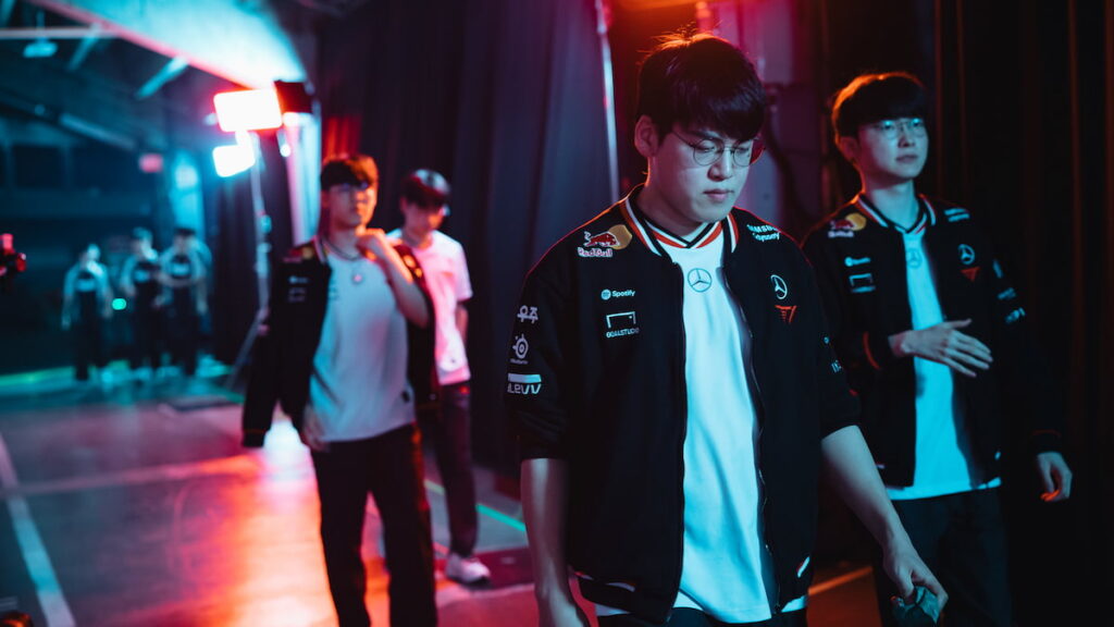 Gumayusi de T1 en compétition lors de l'étape des éliminatoires de MSI 2025 au Pacific Coliseum à Vancouver, Canada, le 11 juillet 2025.