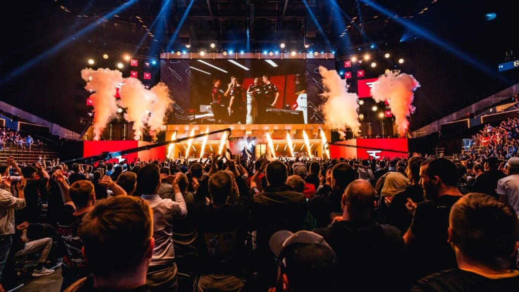 Vue de la foule après la victoire de FaZe Clan lors d'un match au PGL CS2 Copenhagen Major.
